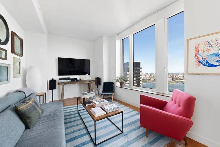 Apartment for rent at 15 William St #44J, New York, NY 10005