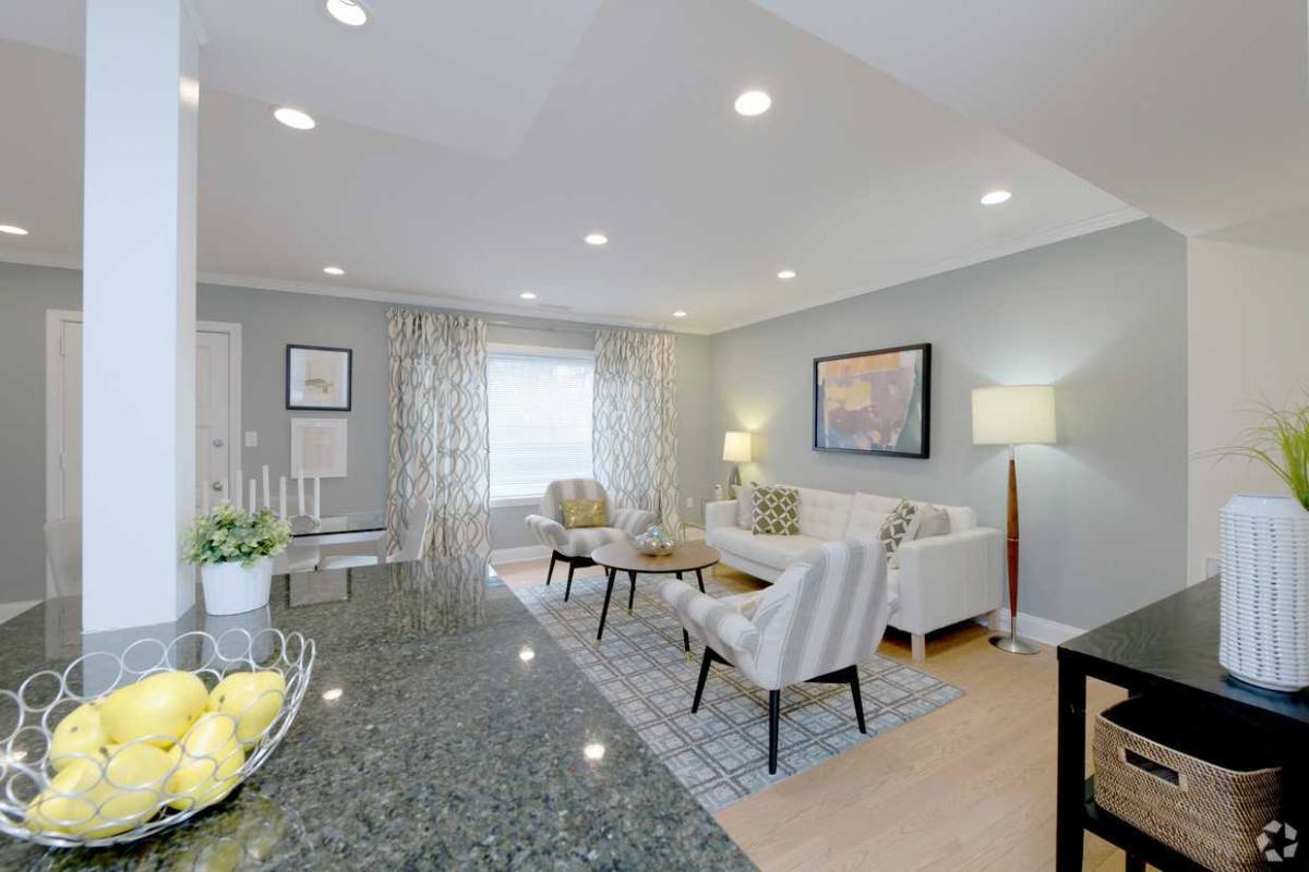 Apartment for rent at 270 Independence Dr, Chestnut Hill, MA 02467