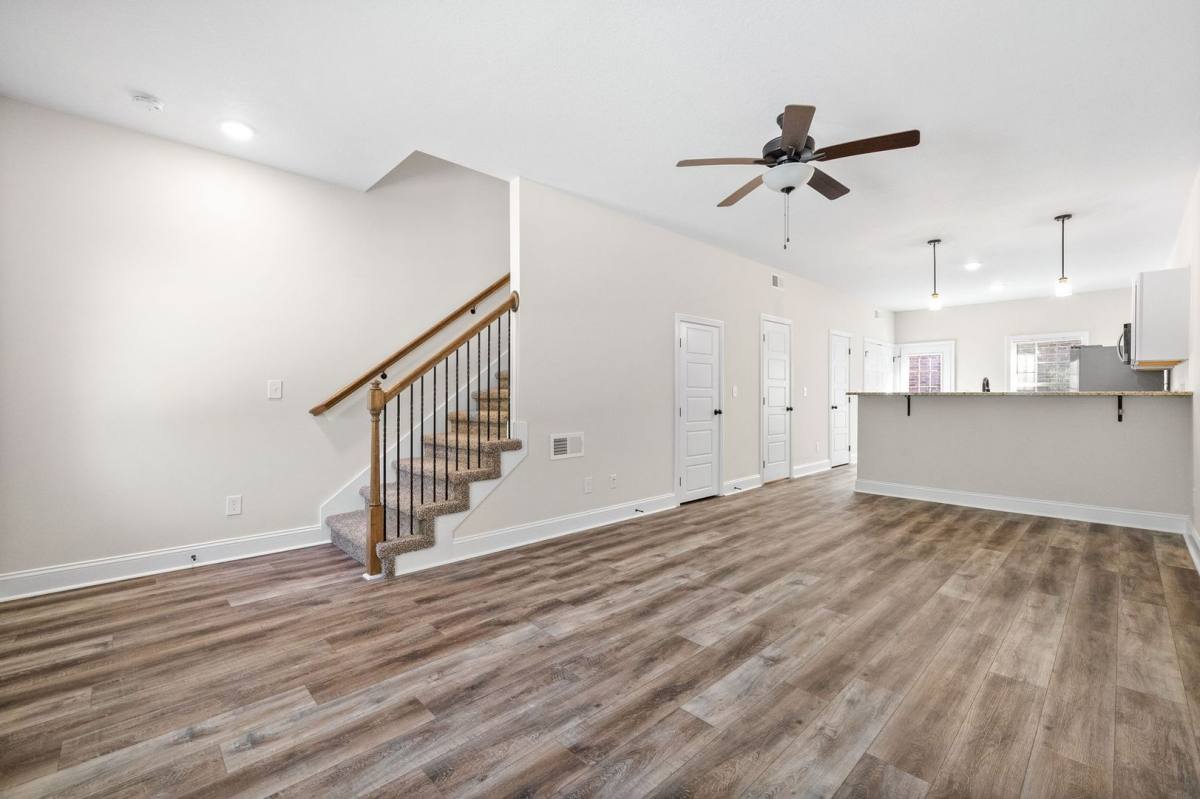 Apartment for rent at 441 Oak St, Clarksville, TN 37042