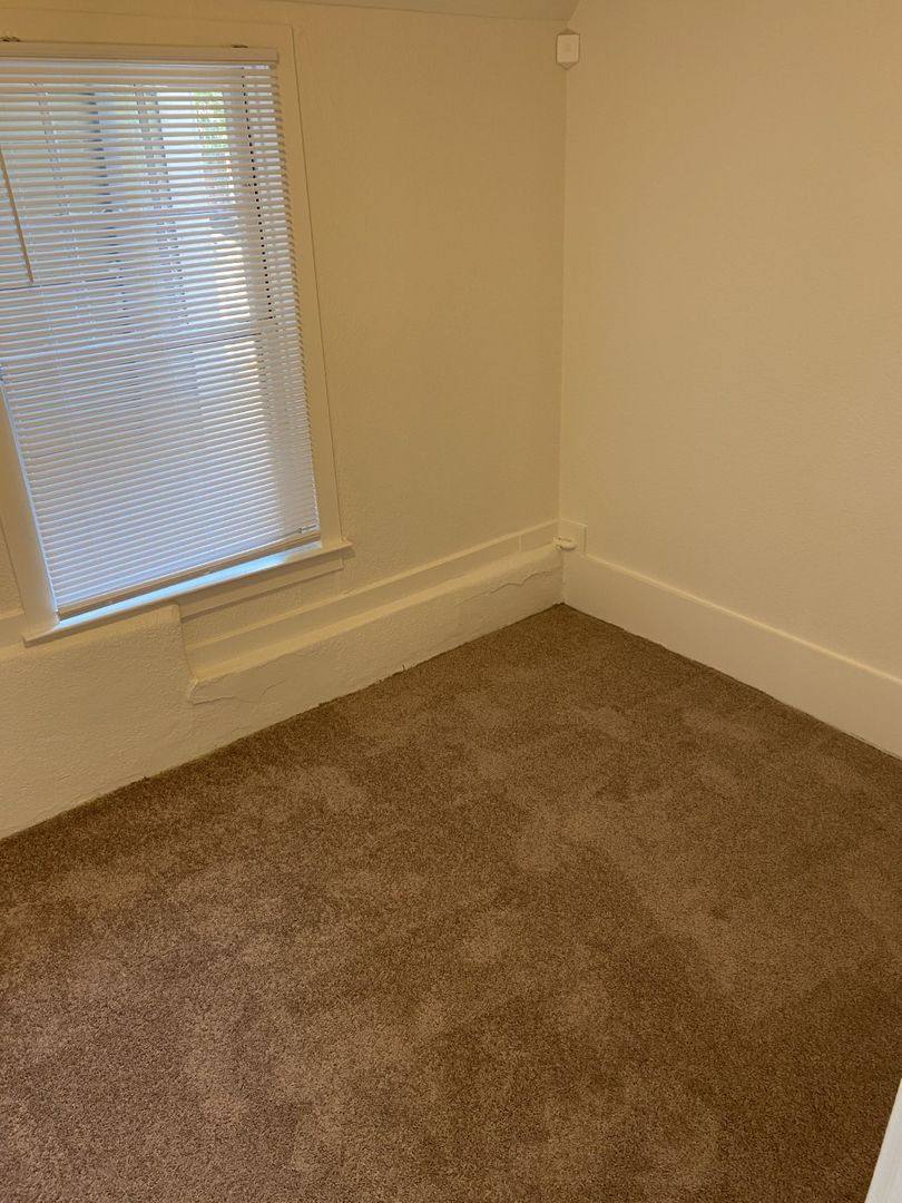 Apartment for rent at 326 A Capitol St, Vallejo, CA 94590