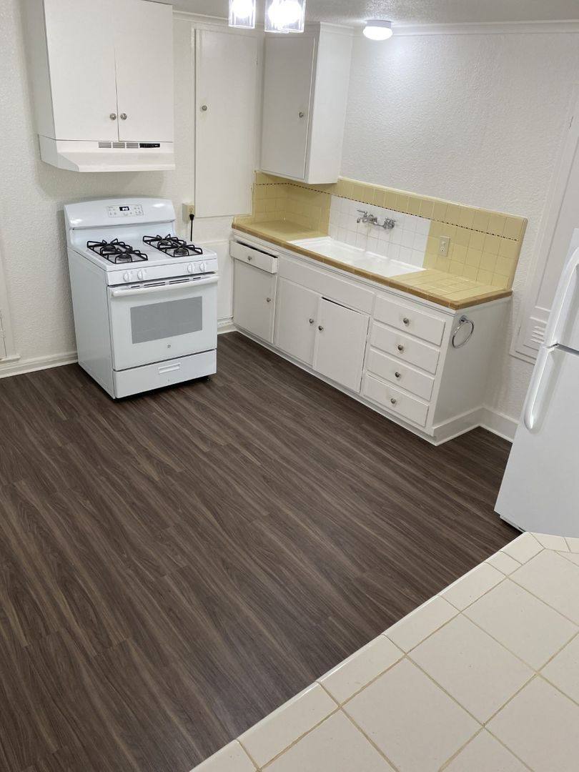 Apartment for rent at 326 A Capitol St, Vallejo, CA 94590