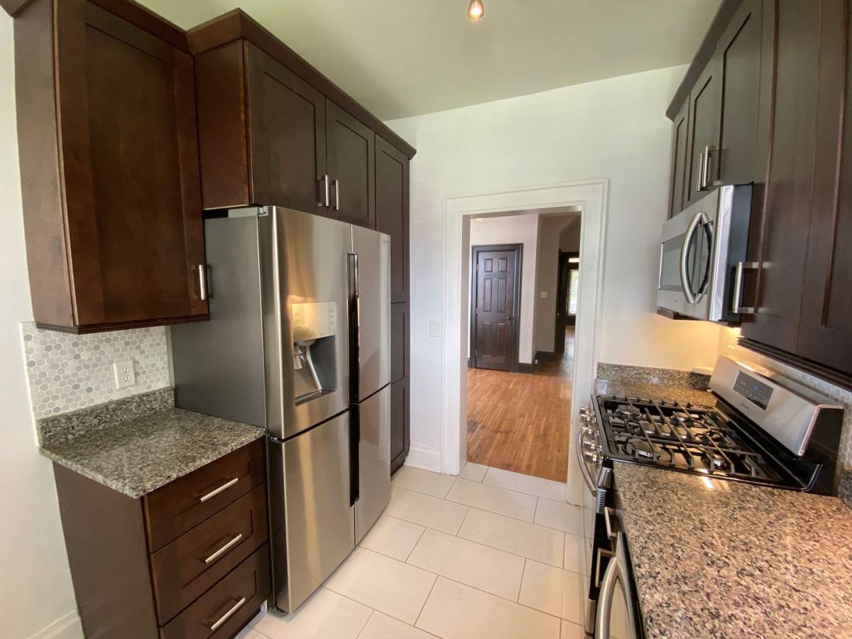 Apartment for rent at 64 W Greenwood Ave, Columbus, OH 43201