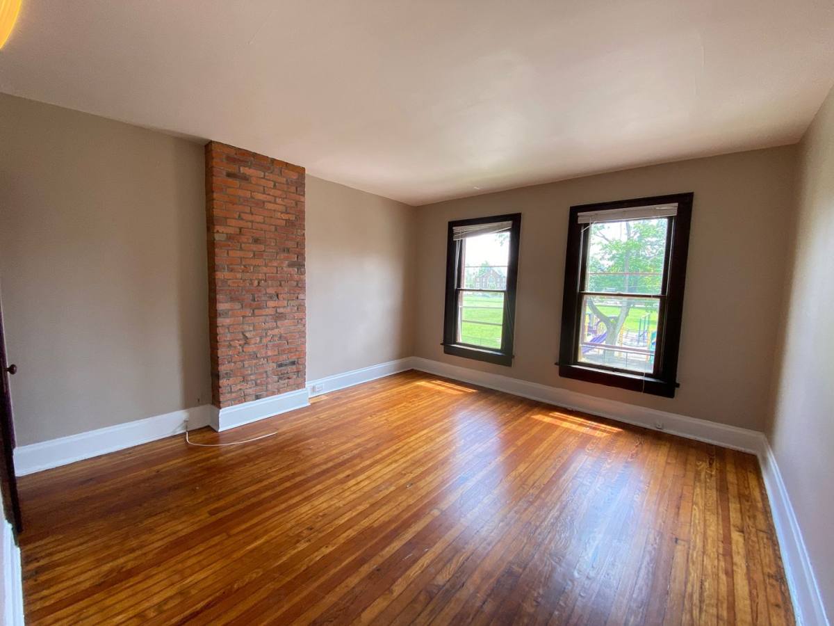 Apartment for rent at 64 W Greenwood Ave, Columbus, OH 43201