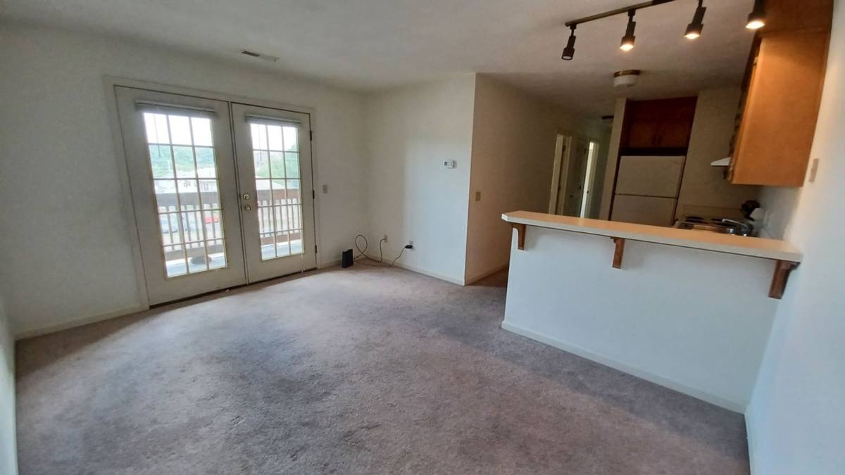Apartment for rent at 506-508 Fairfax St, Radford, VA 24141