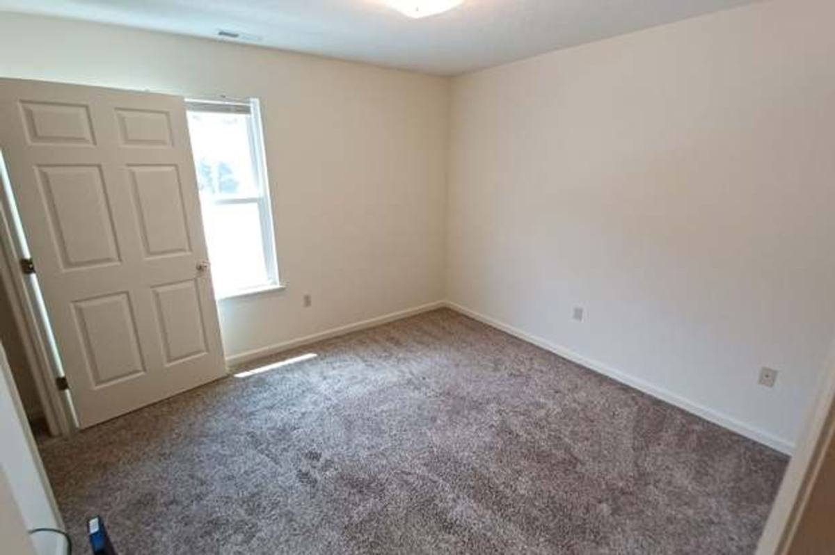 Apartment for rent at 506-508 Fairfax St, Radford, VA 24141