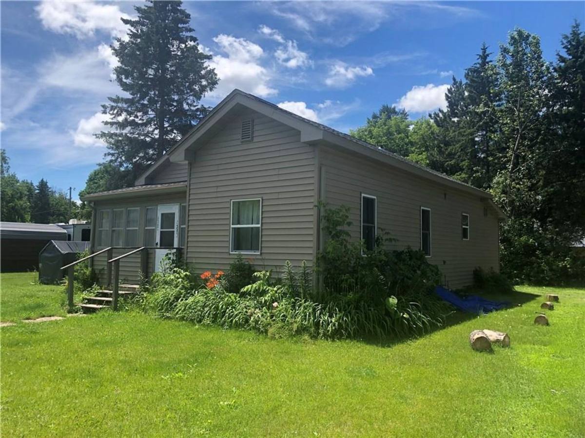 House for rent at 1035 N Alvey St, Bruce, WI 54819
