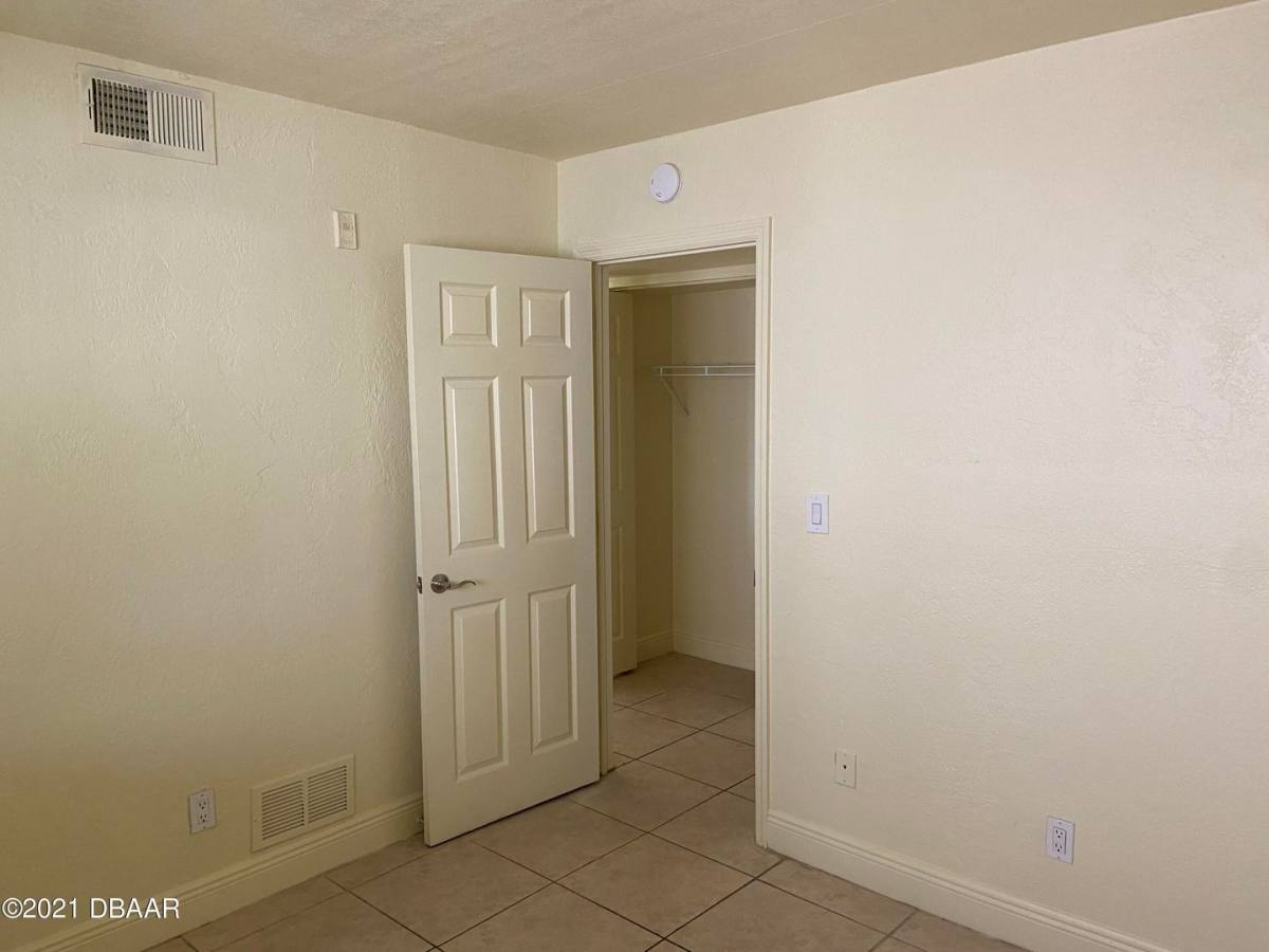 Condo for rent at 900 S Peninsula Dr, Daytona Beach, FL 32118