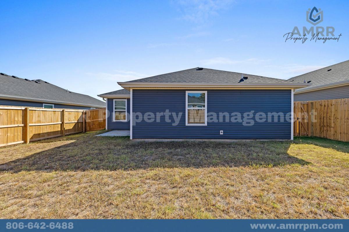 House for rent at 305 Abundance Lane, Decatur, AR 72722
