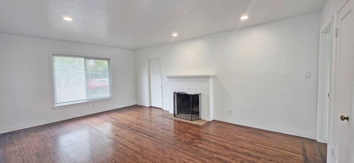 Townhouse for rent at 3800 Arden Way - 3701 Laguna, Sacramento, CA 95864