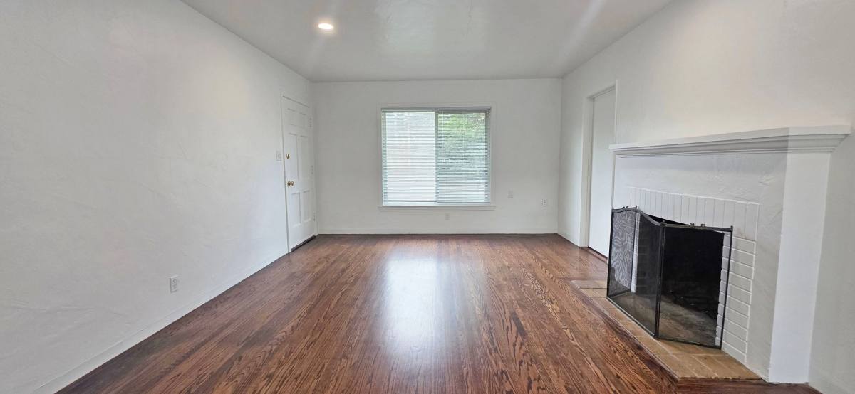 Townhouse for rent at 3800 Arden Way - 3701 Laguna, Sacramento, CA 95864