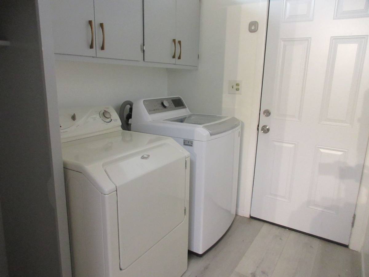 House for rent at 13235 Cumpston St, Van Nuys, CA 91401