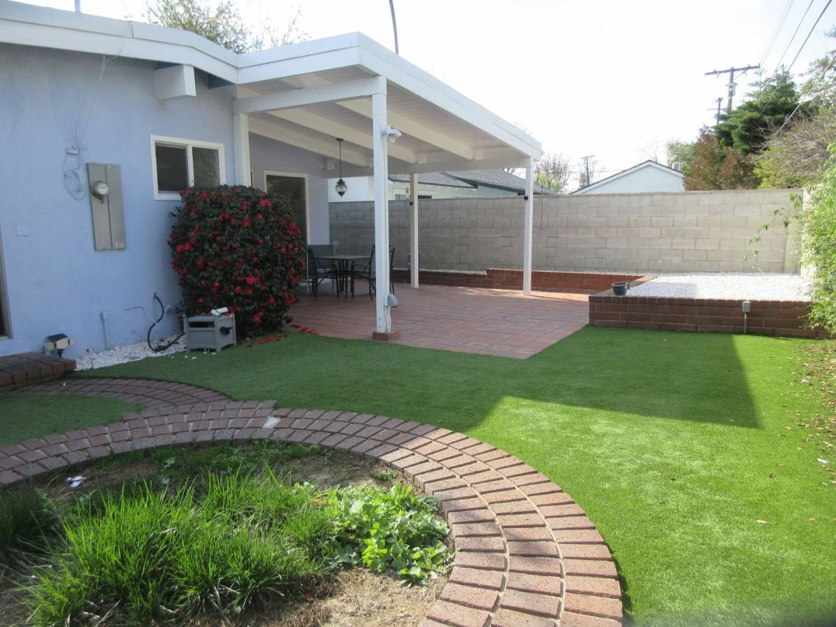House for rent at 13235 Cumpston St, Van Nuys, CA 91401