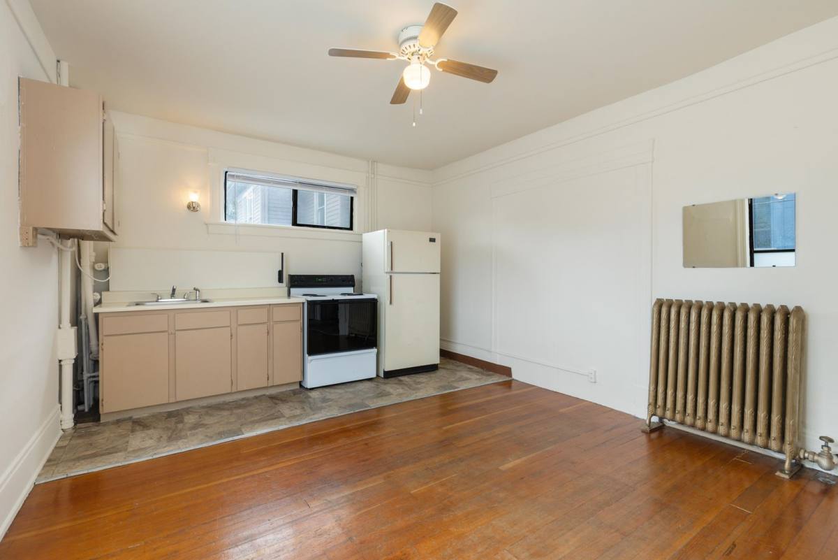 Apartment for rent at 431 14th Ave E, Seattle, WA 98112