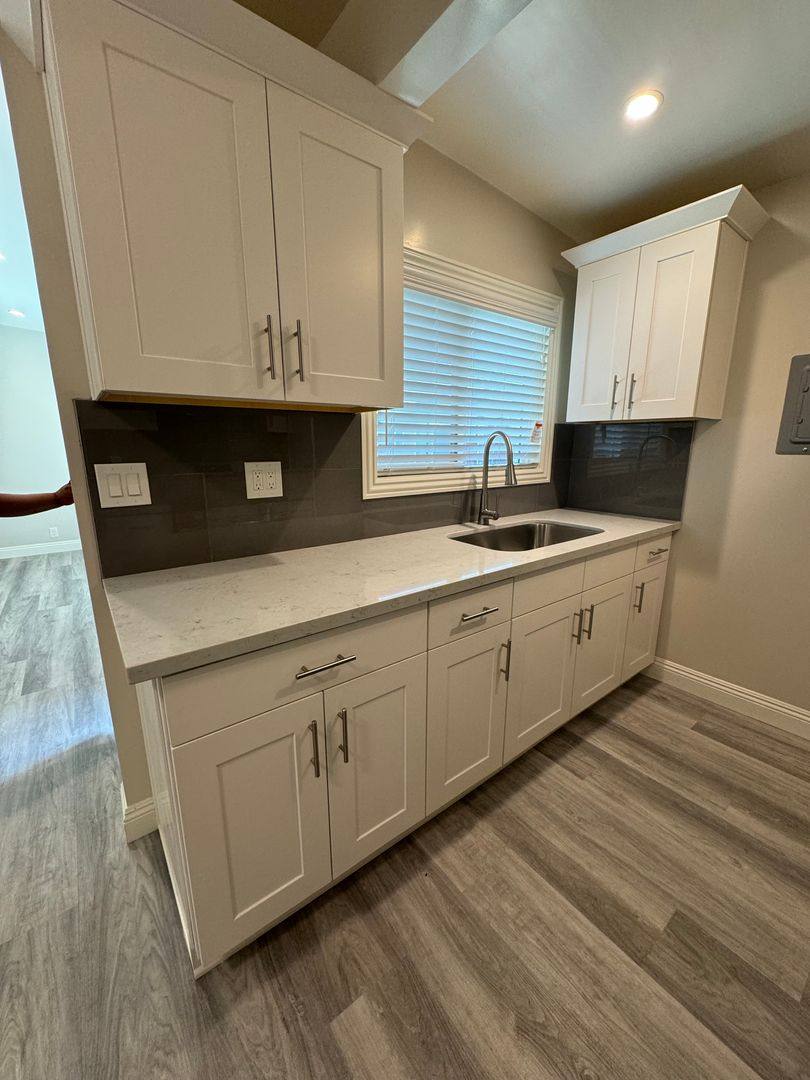 Apartment for rent at 1027 S Atlantic Blvd, Alhambra, CA 91803