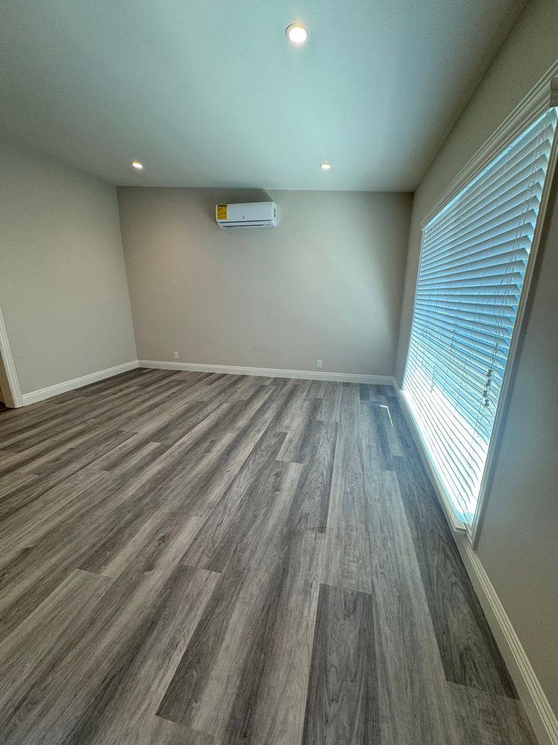 Apartment for rent at 1027 S Atlantic Blvd, Alhambra, CA 91803