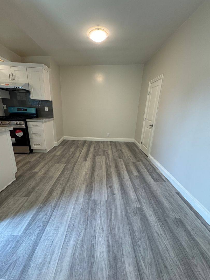 Apartment for rent at 1027 S Atlantic Blvd, Alhambra, CA 91803