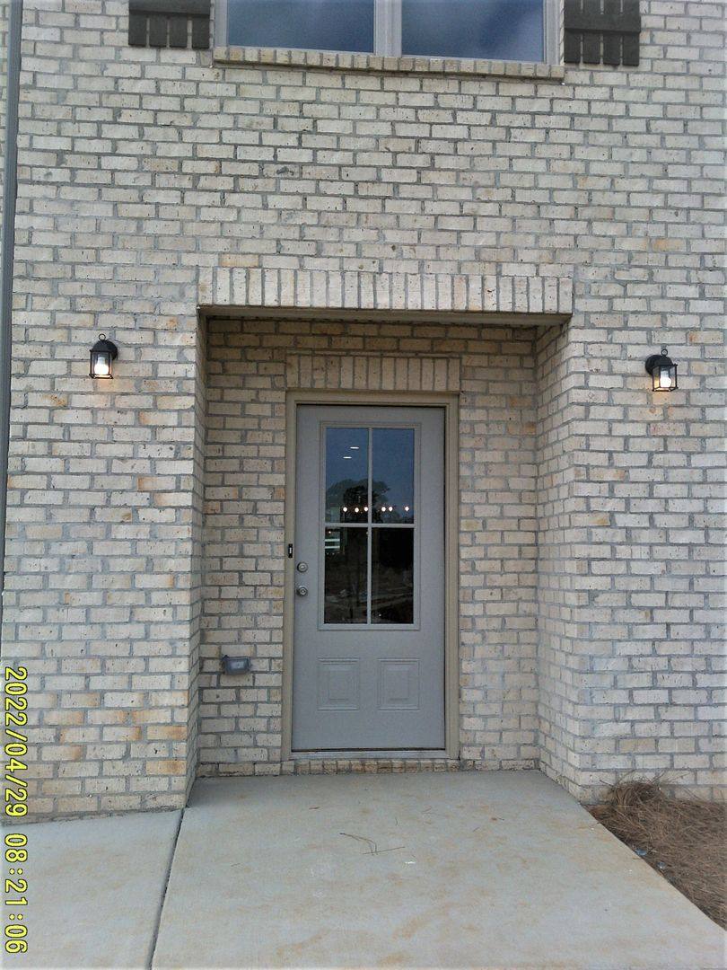 House for rent at 204 Cotton Bayou Dr, Meridianville, AL 35759