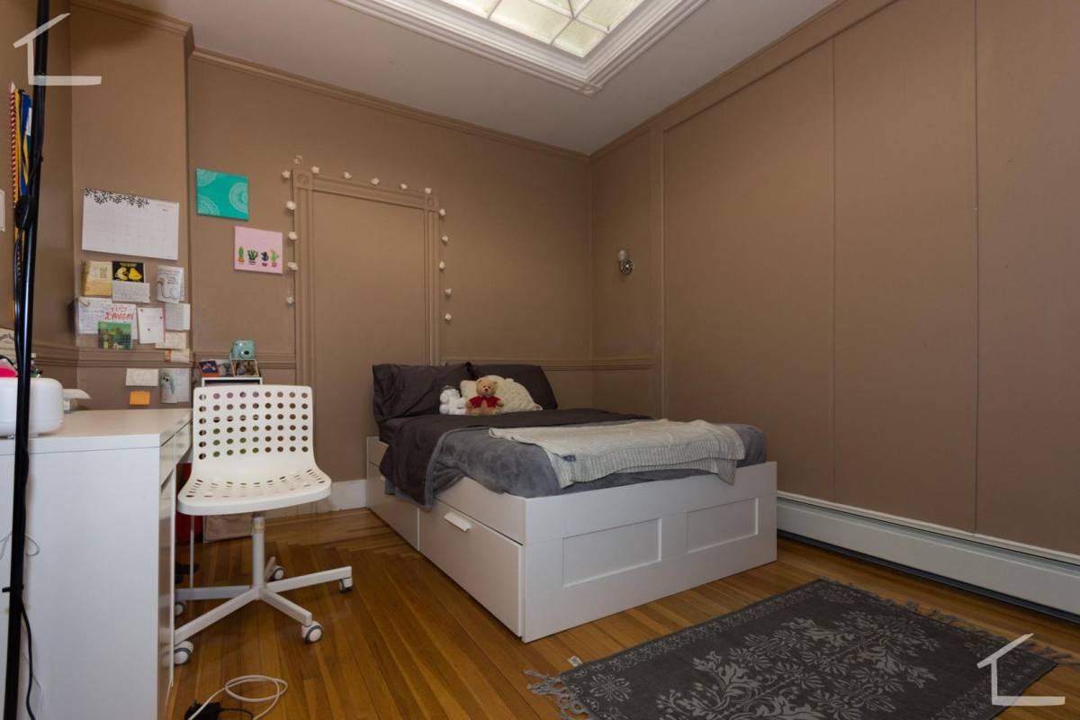 Apartment for rent at 12 Bay State Rd #4R, Boston, MA 02215