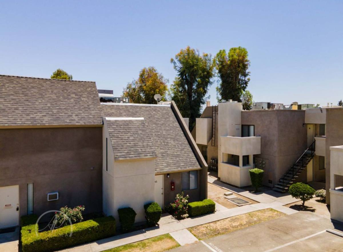 1811 California Ave, Bakersfield, CA 93304 - Apartment For Rent - Image 1