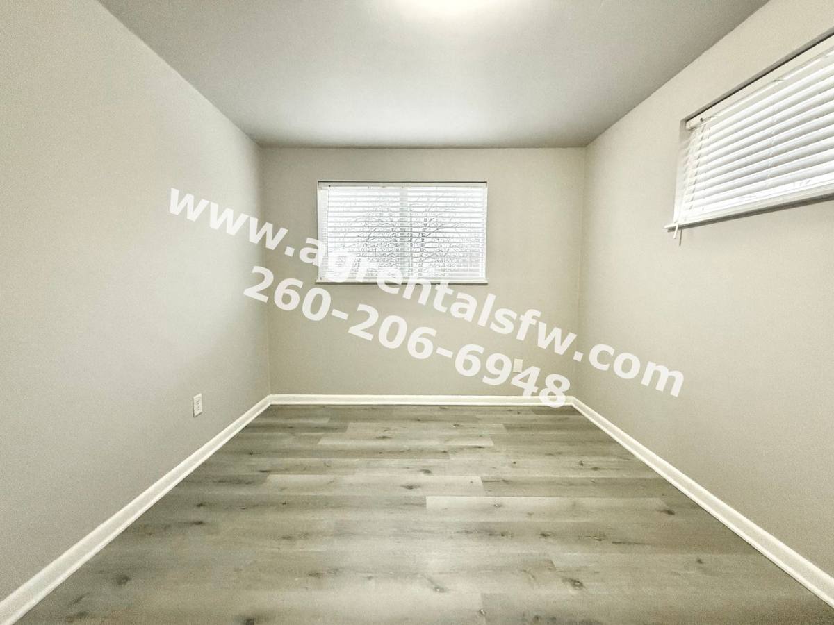 4917 Northcrest Dr, Fort Wayne, IN 46825 - Apartment for Rent - Image 2