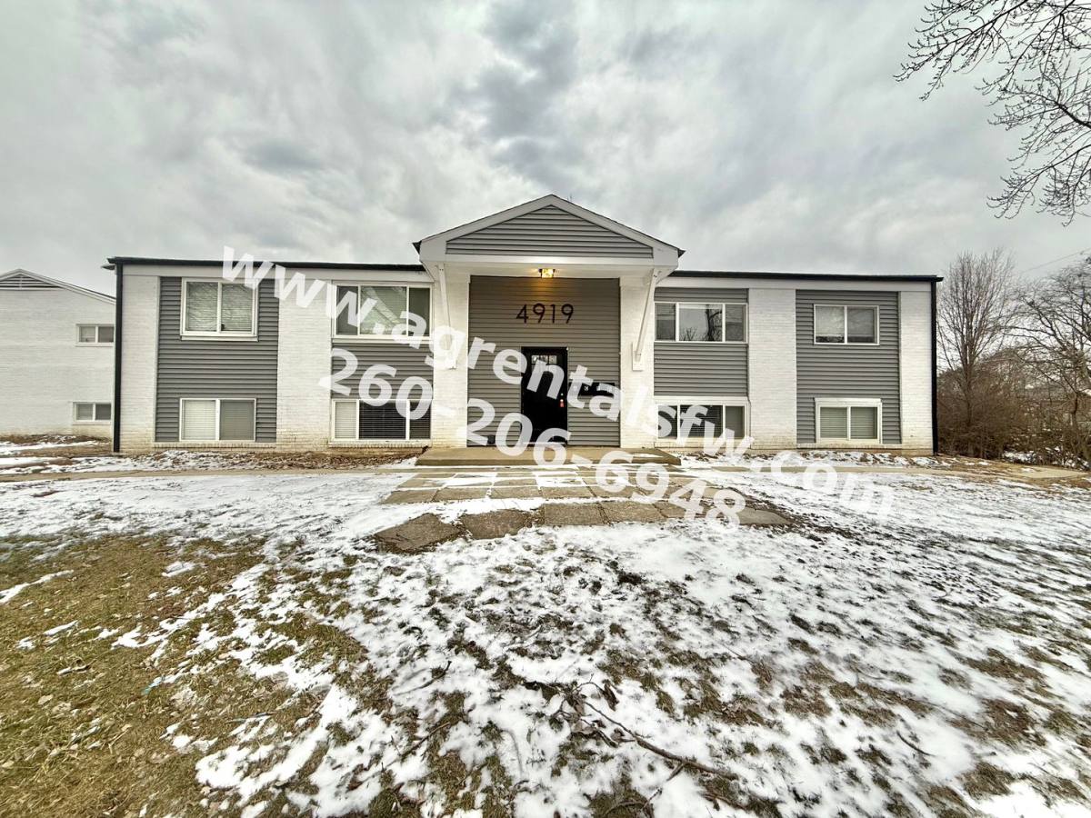 Apartment for rent at 4917 Northcrest Dr, Fort Wayne, IN 46825
