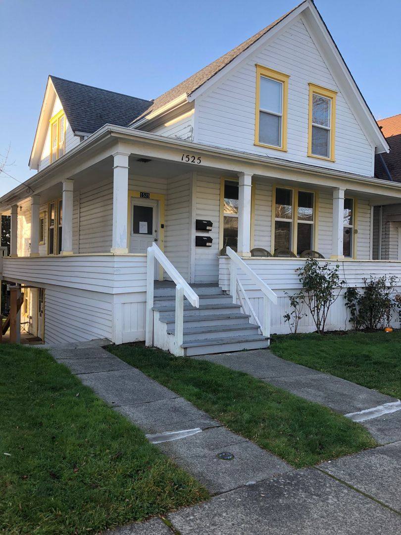 Apartment for rent at 1523 Grant St, Bellingham, WA 98225