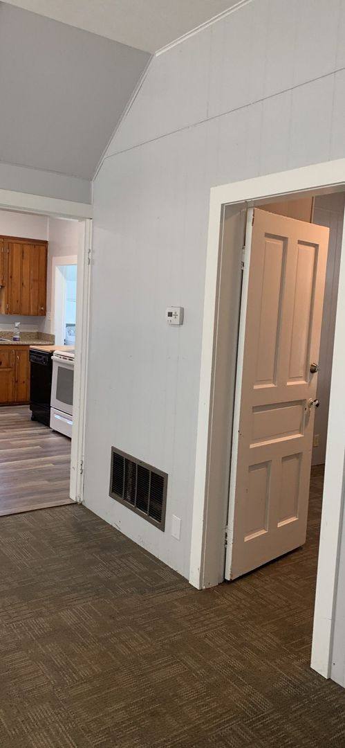 Apartment for rent at 1523 Grant St, Bellingham, WA 98225