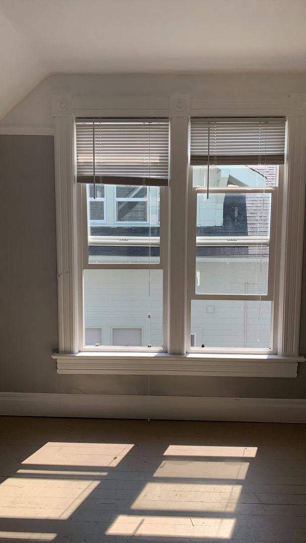 Apartment for rent at 1523 Grant St, Bellingham, WA 98225
