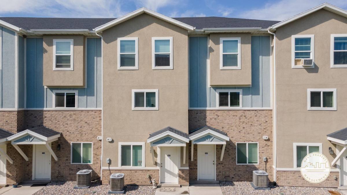 Townhouse for rent at 100 E 630 N, Vineyard, UT 84059