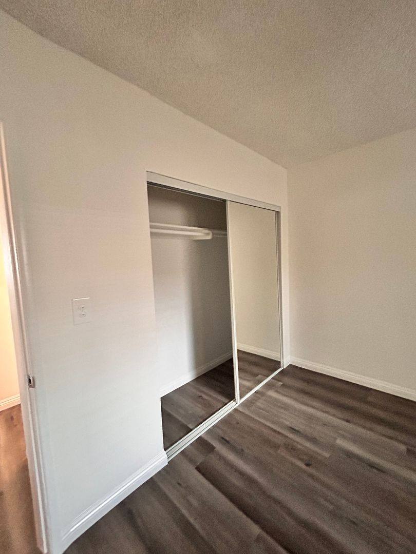 Apartment for rent at 320 Western Ave, Glendale, CA 91201