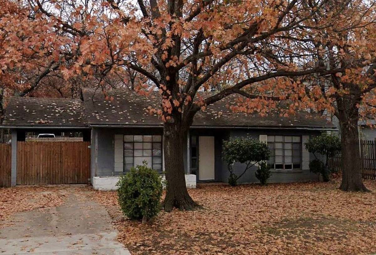 House for rent at 2300 W Hickory St, Denton, TX 76201