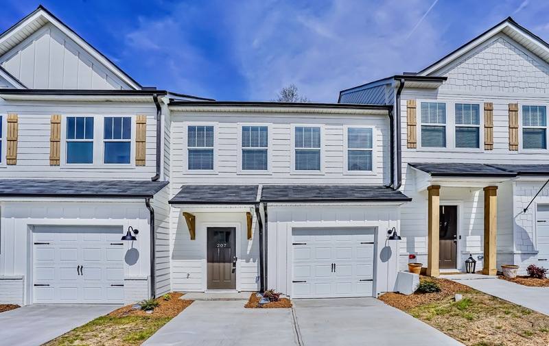 Townhouse for rent at 207 Broad Banyan Court #1, Greer, SC 29650