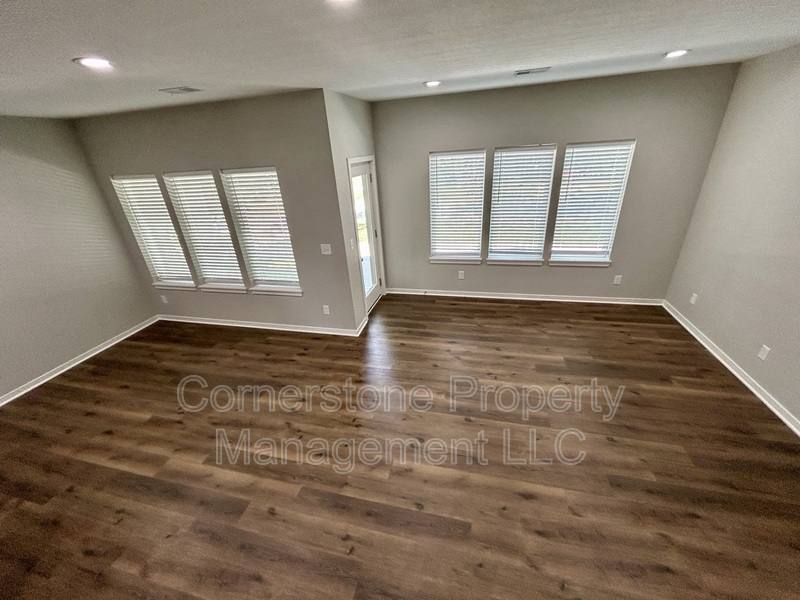 Apartment for rent at 33065 W 82nd St #A, De Soto, KS 66018