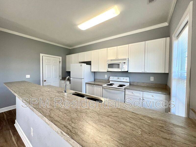 House for rent at 164A Twin Oaks Dr, Hampstead, NC 28443
