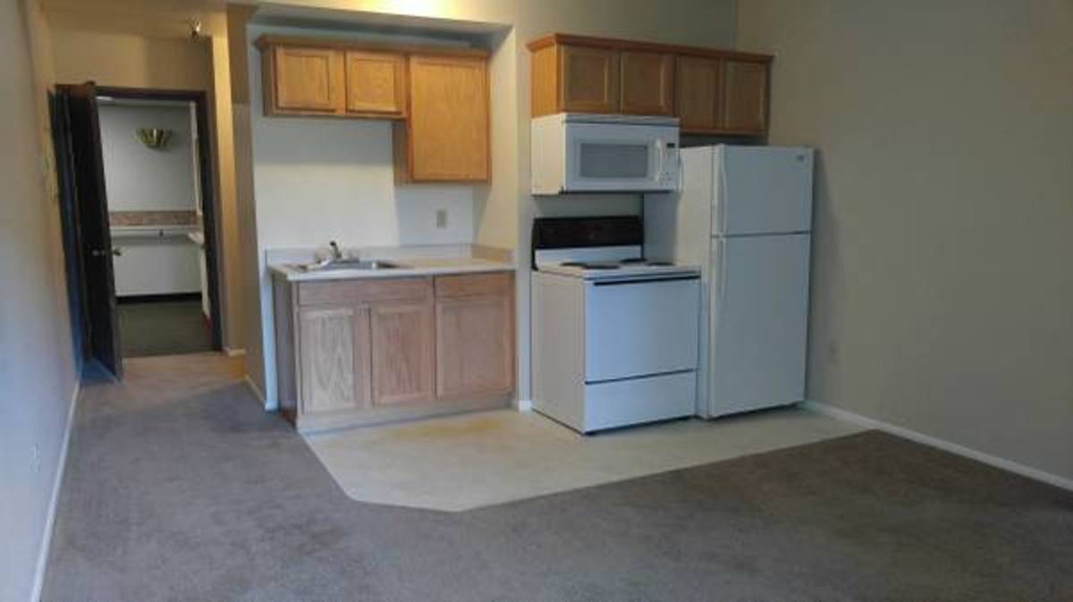 Apartment for rent at 1212 34th Ave SE, Albany, OR 97322