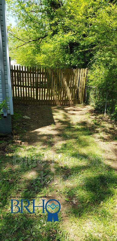 House for rent at 3943 Briargate Ave, Knoxville, TN 37919