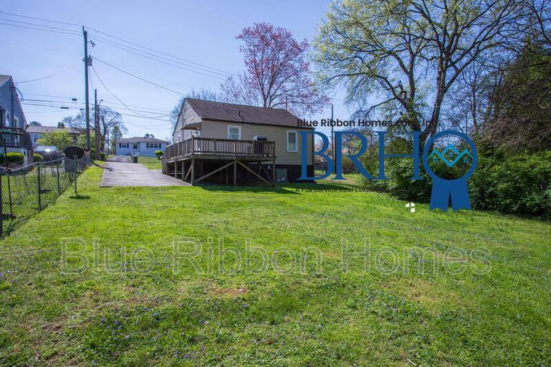 House for rent at 3213 Shields Ave, Knoxville, TN 37914