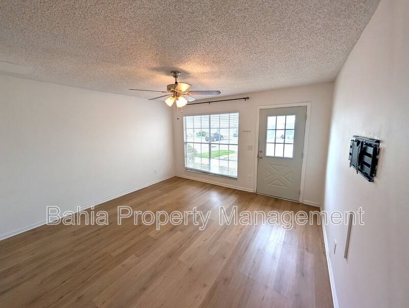 Townhouse for rent at 6740 121st Ave #6, Largo, FL 33773