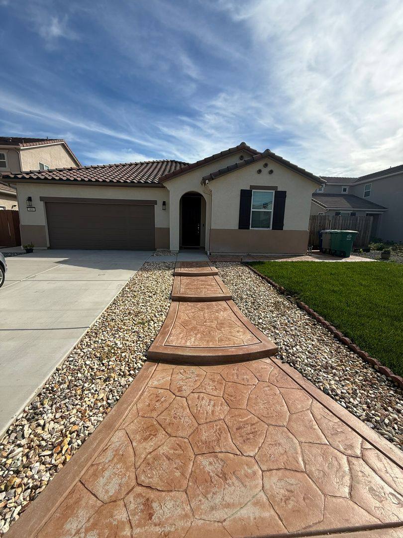 House for rent at 404 Manuel Court, Los Banos, CA 93635
