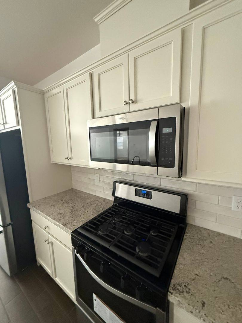 House for rent at 404 Manuel Court, Los Banos, CA 93635