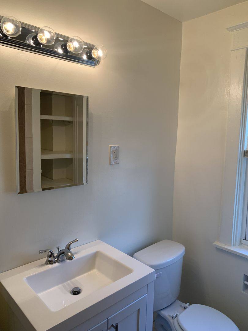Apartment for rent at 5710-14 Beacon St, Pittsburgh, PA 15217