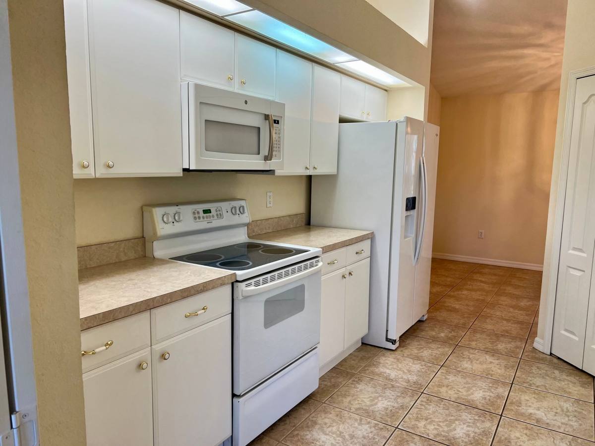 Apartment for rent at 6795 David Blvd, Fort Pierce, FL 34981