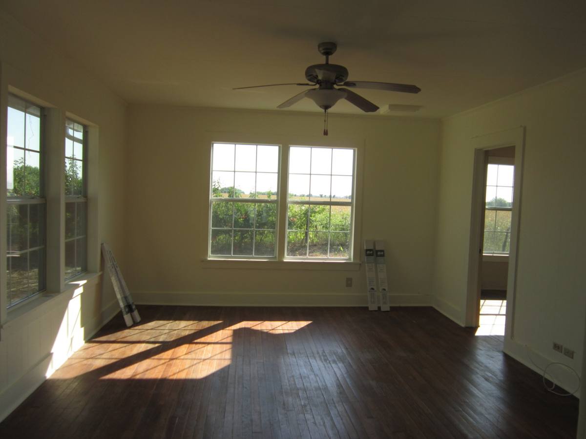 House for rent at 4111 Stapper Rd, Saint Hedwig, TX 78152