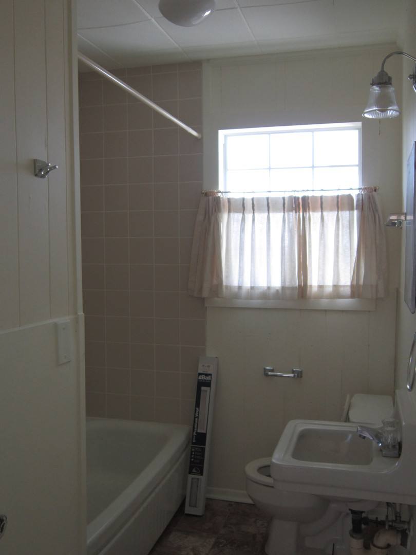 House for rent at 4111 Stapper Rd, Saint Hedwig, TX 78152