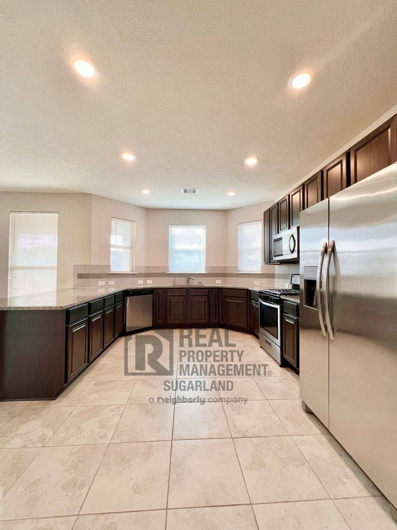 House for rent at 19815 Blushdawn Sierra, Cypress, TX 77433