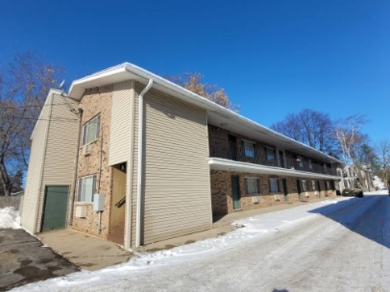Apartment for rent at 1138 E Walnut St #I, Green Bay, WI 54301