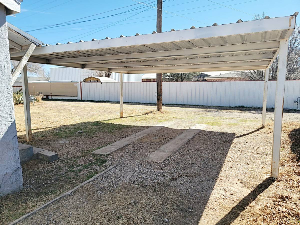 Apartment for rent at 1717 47th St, Lubbock, TX 79412