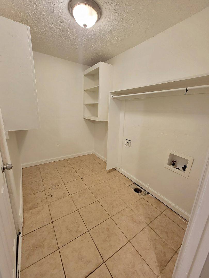 Apartment for rent at 1717 47th St, Lubbock, TX 79412