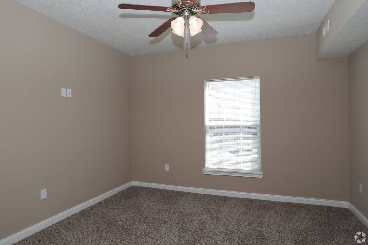Apartment for rent at 401-407 Pleasant Meadow Blvd, Cuyahoga Falls, OH 44223