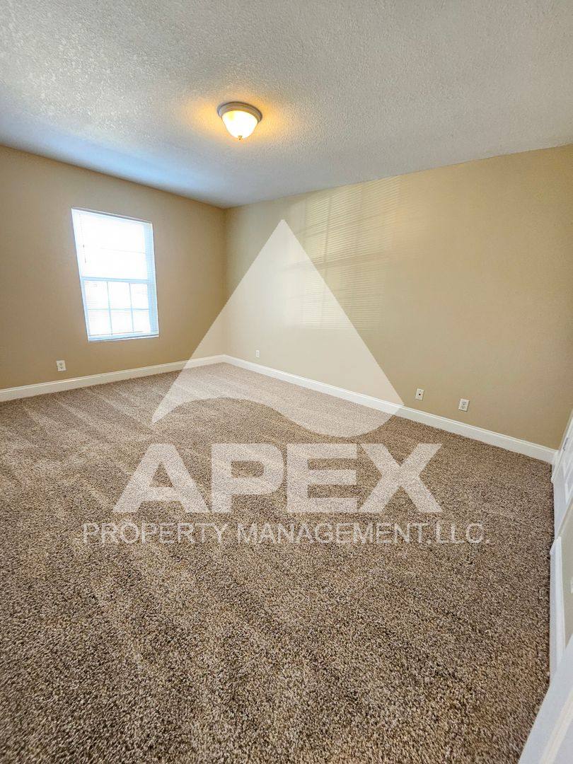 Apartment for rent at 1540 E Old Topside Rd, Louisville, TN 37777